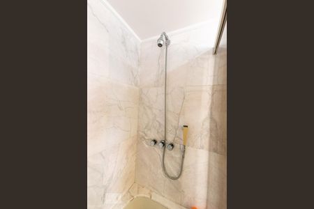 Apartamento à venda com 420m², 4 quartos e 4 vagas Apartamento à venda com 420m², 4 quartos e 4 vagasBanheiro Suíte 4