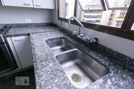 Apartamento à venda com 420m², 4 quartos e 4 vagas Apartamento à venda com 420m², 4 quartos e 4 vagasCozinha - Torneira