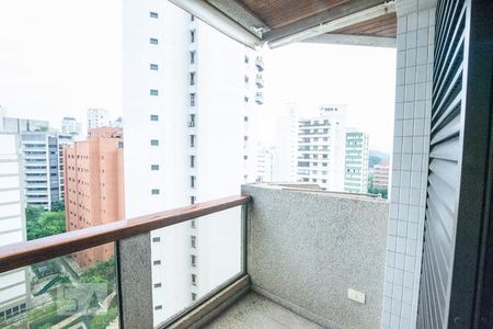 Apartamento à venda com 420m², 4 quartos e 4 vagas Apartamento à venda com 420m², 4 quartos e 4 vagasVaranda Suíte 1