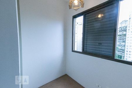 Apartamento à venda com 420m², 4 quartos e 4 vagas Apartamento à venda com 420m², 4 quartos e 4 vagasQuarto de Serviço 2