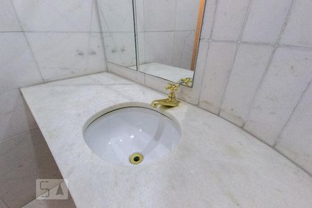 Apartamento à venda com 420m², 4 quartos e 4 vagas Apartamento à venda com 420m², 4 quartos e 4 vagasBanheiro Social - Torneira