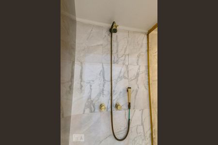 Apartamento à venda com 420m², 4 quartos e 4 vagas Apartamento à venda com 420m², 4 quartos e 4 vagasBanheiro 1 Suíte 1