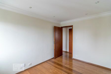 Apartamento para alugar com 219m², 3 quartos e 2 vagasQuarto 3