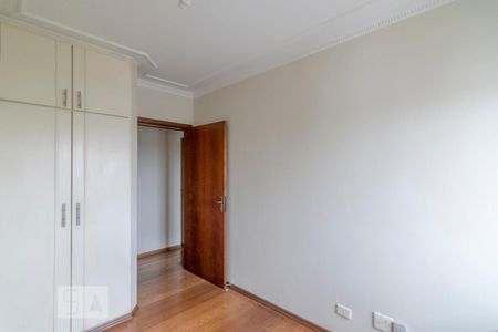 Apartamento para alugar com 219m², 3 quartos e 2 vagasQuarto 2