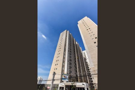 Apartamento à venda com 56m², 2 quartos e 1 vaga Apartamento à venda com 56m², 2 quartos e 1 vagaFachada