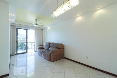 Apartamento à venda com 93m², 3 quartos e 1 vagaSala