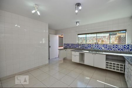 Casa de condomínio à venda com 480m², 5 quartos e 2 vagasCozinha