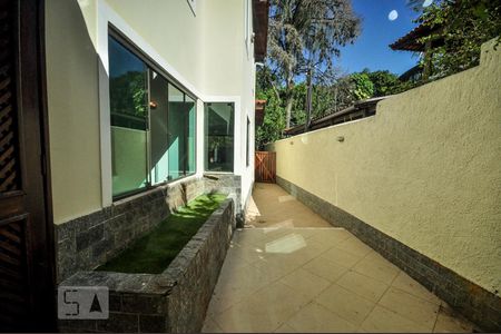 Casa de condomínio à venda com 480m², 5 quartos e 2 vagasVista Área de Serviço