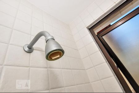 Casa de condomínio à venda com 480m², 5 quartos e 2 vagasBanheiro Social 1