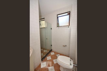 Casa de condomínio à venda com 480m², 5 quartos e 2 vagasBanheiro Social 1