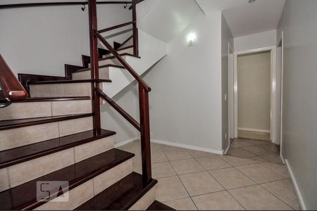 Casa de condomínio à venda com 480m², 5 quartos e 2 vagasCorredor - Acesso 2o Andar