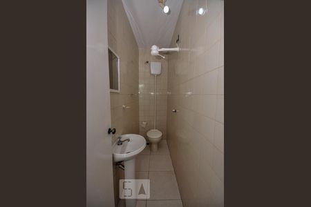 Casa de condomínio à venda com 480m², 5 quartos e 2 vagasBanheiro de Serviço