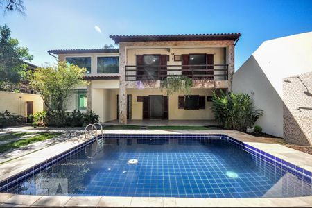 Casa de condomínio à venda com 480m², 5 quartos e 2 vagasFachada - Piscina
