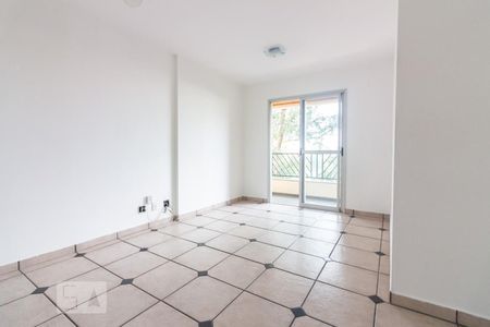 Sala de apartamento para alugar com 3 quartos, 74m² em Vila Yara, Osasco