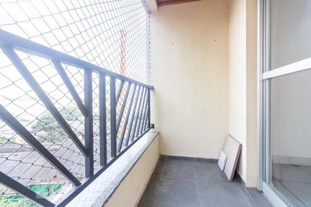 Sacada de apartamento para alugar com 3 quartos, 74m² em Vila Yara, Osasco