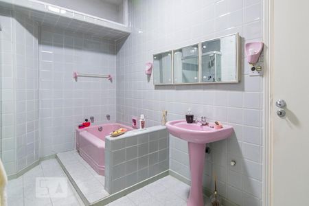 Banheiro da Suite de apartamento à venda com 3 quartos, 189m² em Centro, Santo André