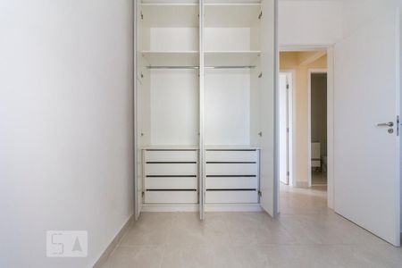Apartamento à venda com 68m², 3 quartos e 1 vagaQuarto 2 - Armários 