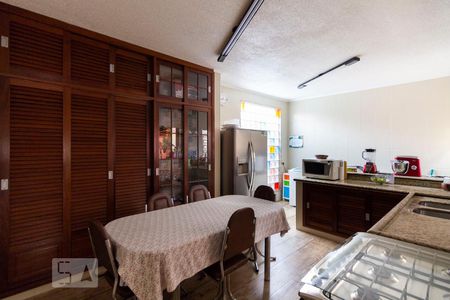 Casa para alugar com 200m², 3 quartos e 3 vagasCozinha