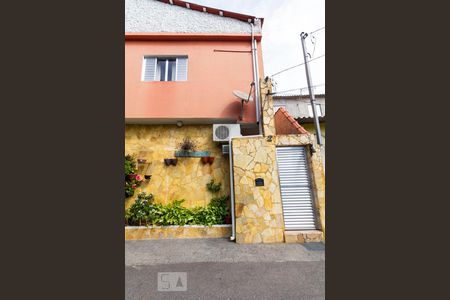 Casa para alugar com 200m², 3 quartos e 3 vagasFachada