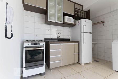 Cozinha de apartamento para alugar com 2 quartos, 65m² em Jardim Goiás, Goiânia