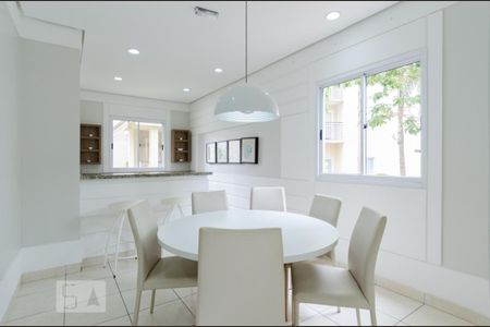 Apartamento para alugar com 60m², 3 quartos e 1 vaga Apartamento para alugar com 60m², 3 quartos e 1 vagaÁrea Comum - Salão de Festas Adulto