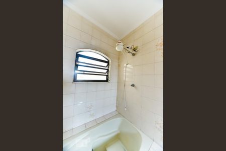 Casa para alugar com 150m², 3 quartos e 2 vagas Casa para alugar com 150m², 3 quartos e 2 vagasBanheiro da Suíte