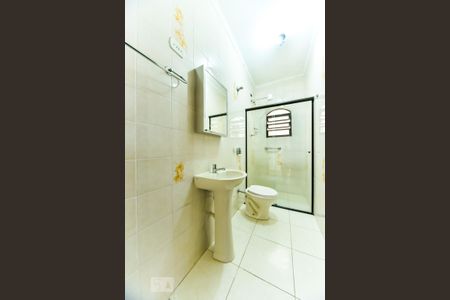 Casa para alugar com 150m², 3 quartos e 2 vagas Casa para alugar com 150m², 3 quartos e 2 vagasBanheiro Social