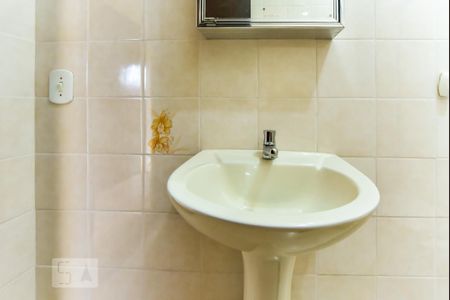 Casa para alugar com 150m², 3 quartos e 2 vagas Casa para alugar com 150m², 3 quartos e 2 vagasBanheiro Social