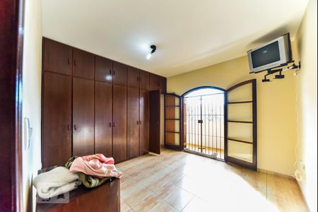 Casa para alugar com 150m², 3 quartos e 2 vagas Casa para alugar com 150m², 3 quartos e 2 vagasSuíte