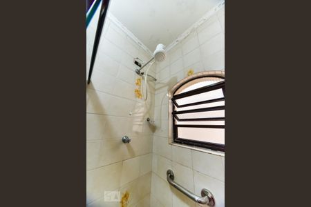 Casa para alugar com 150m², 3 quartos e 2 vagas Casa para alugar com 150m², 3 quartos e 2 vagasBanheiro Social