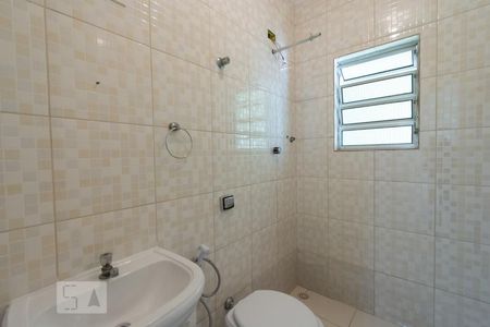 Banheiro de casa para alugar com 2 quartos, 130m² em Rudge Ramos, São Bernardo do Campo