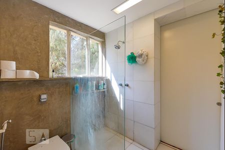 Studio para alugar com 134m², 1 quarto e 1 vaga Studio para alugar com 134m², 1 quarto e 1 vagaBanheiro