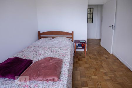 Quarto 2 de apartamento para alugar com 2 quartos, 70m² em Barra Funda, São Paulo