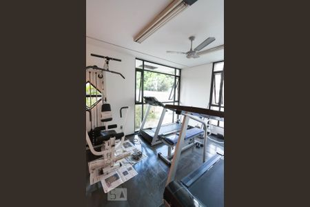 Apartamento para alugar com 48m², 1 quarto e 1 vaga Apartamento para alugar com 48m², 1 quarto e 1 vagaAcademia