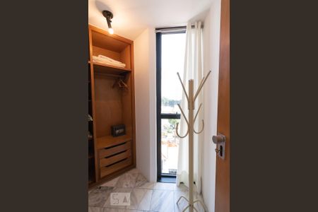 Apartamento para alugar com 48m², 1 quarto e 1 vaga Apartamento para alugar com 48m², 1 quarto e 1 vagaQuarto Closet