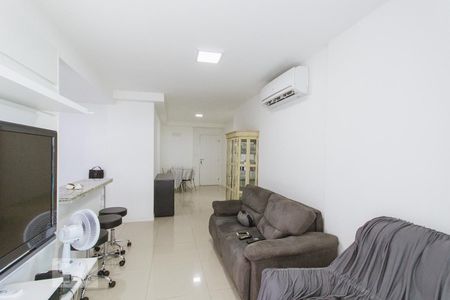 Sala de apartamento para alugar com 2 quartos, 78m² em Jacarepaguá, Rio de Janeiro