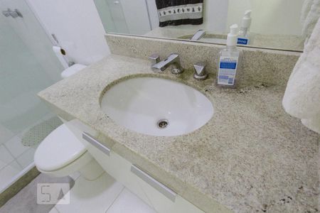 Banheiro Social de apartamento para alugar com 2 quartos, 78m² em Jacarepaguá, Rio de Janeiro