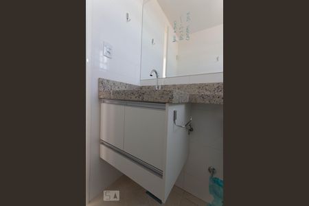 Banheiro de apartamento para alugar com 2 quartos, 67m² em Jardim América, Goiânia