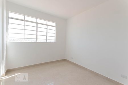 Quarto 2 de apartamento para alugar com 2 quartos, 67m² em Jardim América, Goiânia
