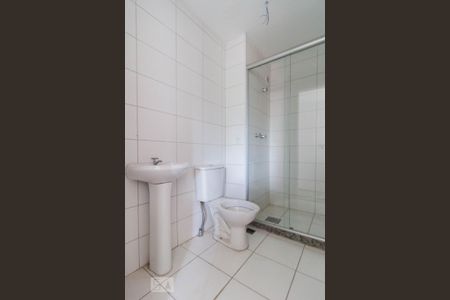 Banheiro da Suíte de apartamento para alugar com 2 quartos, 87m² em Camaquã, Porto Alegre
