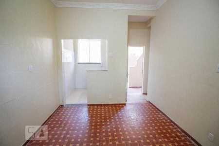 Sala de apartamento para alugar com 2 quartos, 40m² em Penha, Rio de Janeiro