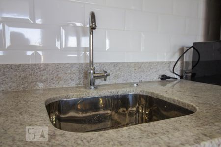 Cozinha detalhe de kitnet/studio para alugar com 1 quarto, 30m² em Sumarezinho, São Paulo