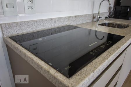 Cozinha detalhe de kitnet/studio para alugar com 1 quarto, 30m² em Sumarezinho, São Paulo