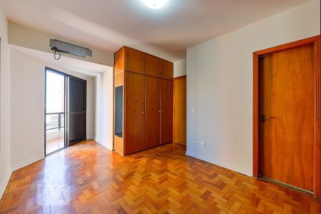 Apartamento para alugar com 155m², 4 quartos e 2 vagasSuíte
