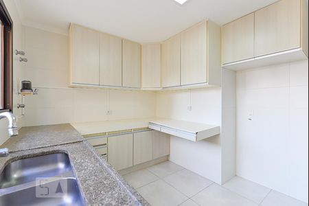 Apartamento para alugar com 155m², 4 quartos e 2 vagasCozinha