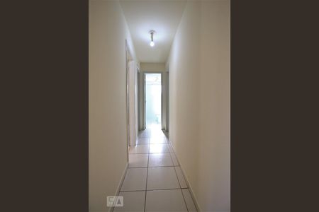 Corredor de apartamento para alugar com 3 quartos, 70m² em Paraíso do Morumbi, São Paulo