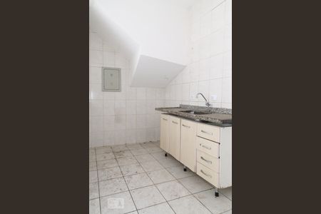 Cozinha de casa de condomínio para alugar com 3 quartos, 80m² em Vila Mazzei, São Paulo