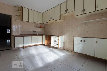 Casa para alugar com 160m², 3 quartos e 1 vaga Casa para alugar com 160m², 3 quartos e 1 vagaCozinha