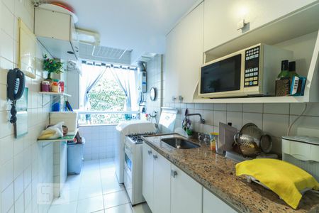 Apartamento à venda com 60m², 2 quartos e 1 vagaCozinha e Área de Serviço