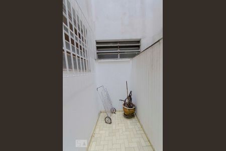 Apartamento à venda com 75m², 2 quartos e 1 vagaÁrea de Serviço